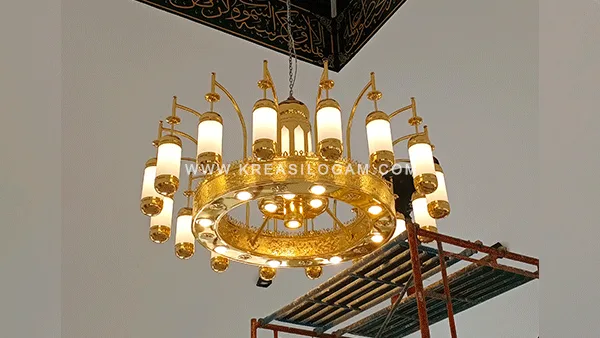 chandelier-brass