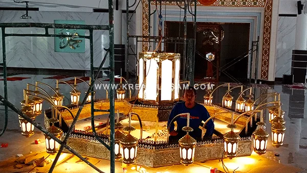 lampu-gantung-masjid-tebet