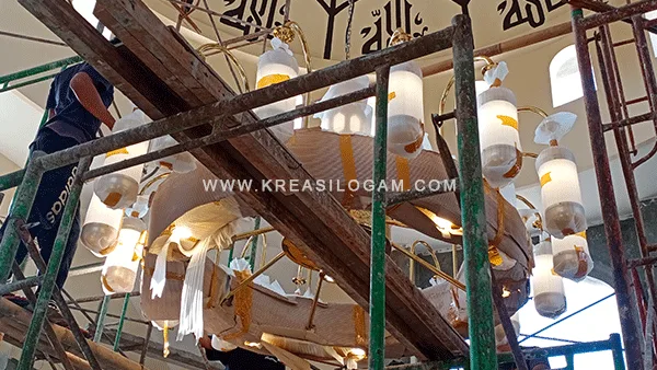 pemasangan-chandelier-propeth-of-muhammad