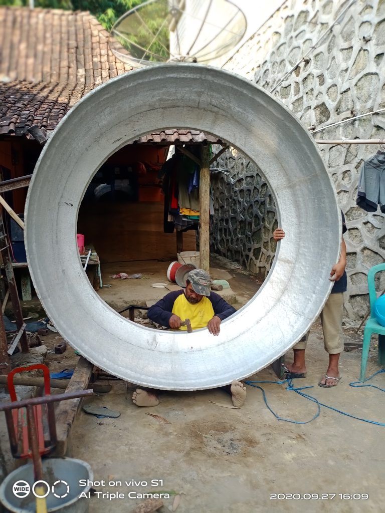 tempa logam kuningan